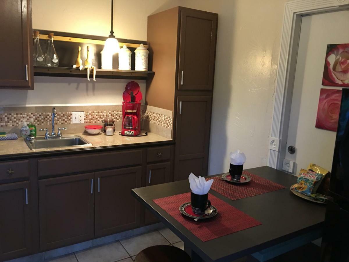Mediteranean Style Ohana Rental / Garden Bungalow In Pahoa Honolulu Landing Buitenkant foto