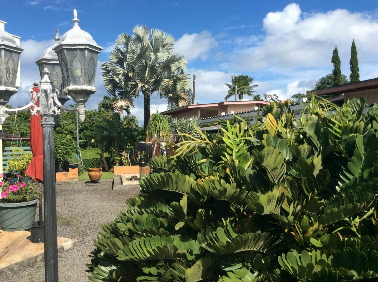 Mediteranean Style Ohana Rental / Garden Bungalow In Pahoa Honolulu Landing Buitenkant foto