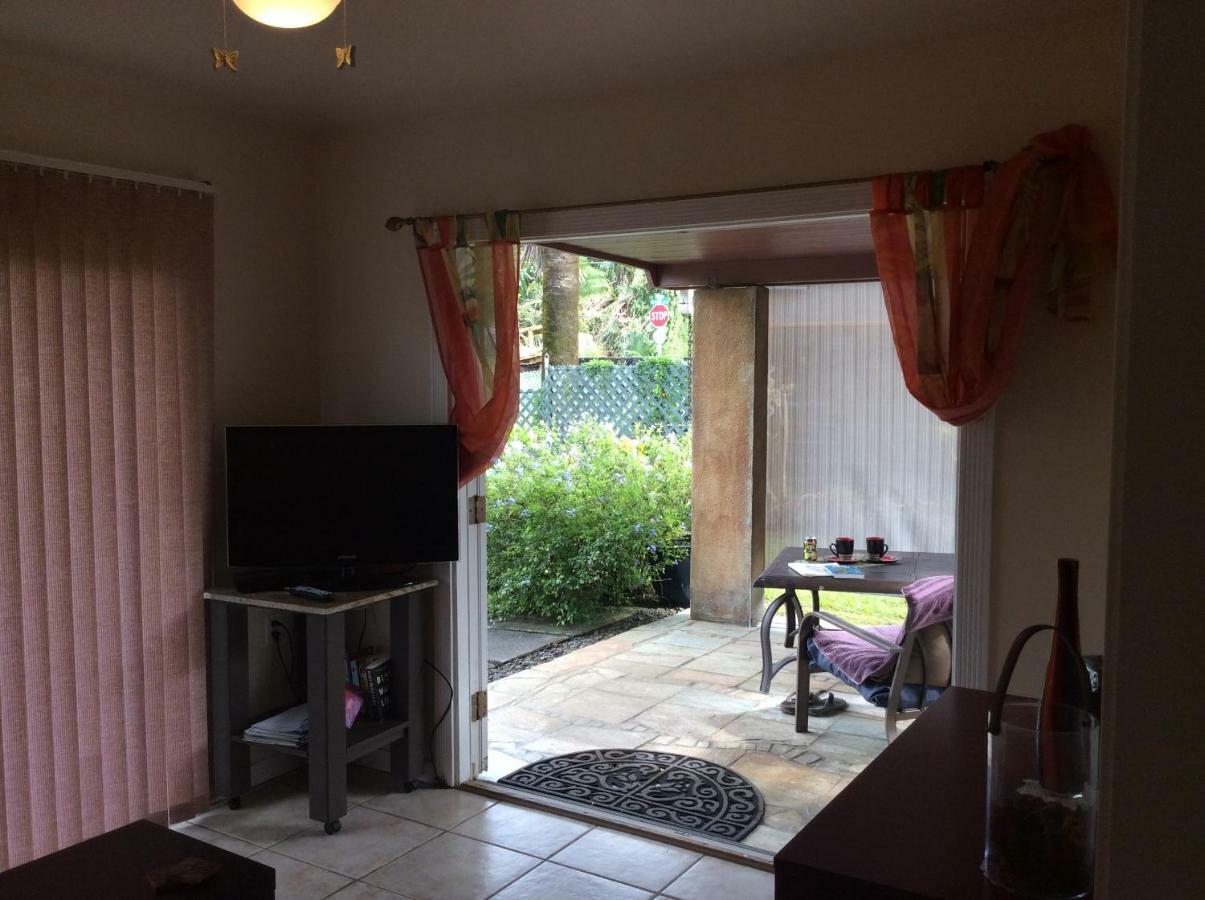 Mediteranean Style Ohana Rental / Garden Bungalow In Pahoa Honolulu Landing Buitenkant foto